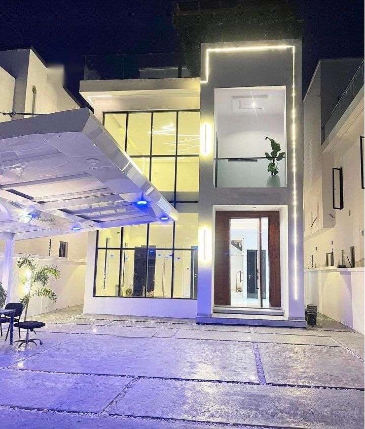 Luxury 5 Bedroom Fully Detached Duplex For Sale @ Orchid Lekki